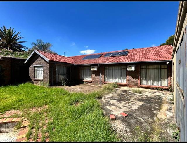 5 BEDROOM HOUSE FOR SALE IN NEW STATE AREA